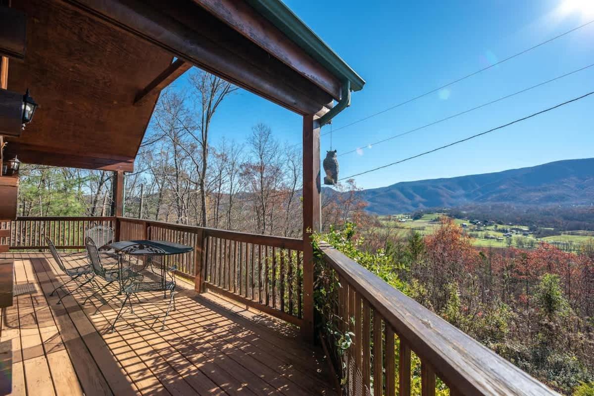 Gorgeous View. Hot Tub. Privacy. Fireplace. Pool & Fishing Access! Севьервилл Экстерьер фото