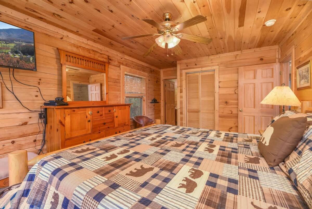 Gorgeous View. Hot Tub. Privacy. Fireplace. Pool & Fishing Access! Севьервилл Экстерьер фото